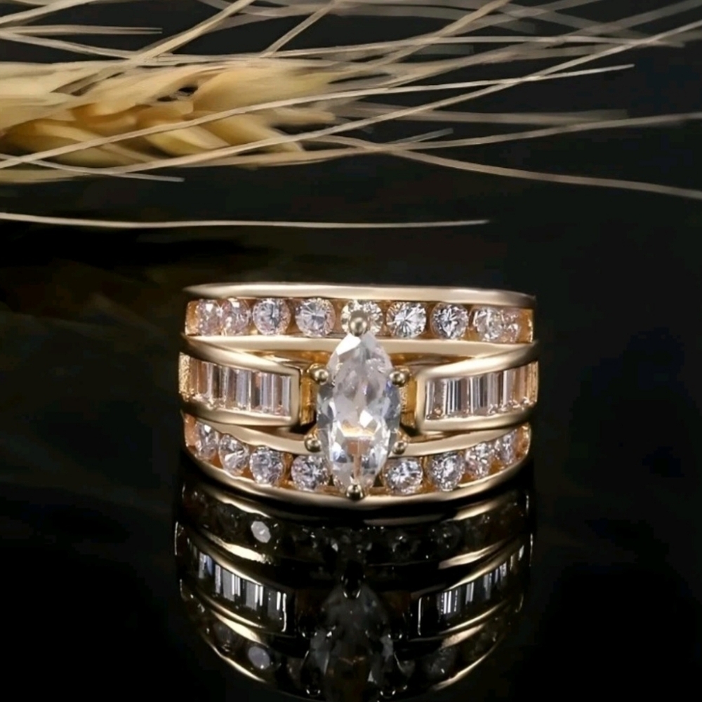 Luxury Gold Plated Wedding Band Zircon Crystal - Picture 5 of 6